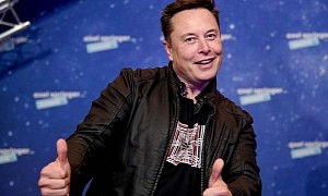 Elon Musk Uses Elaborate Tweet to Assure Disgruntled Investors Tesla Is Still on His Mind