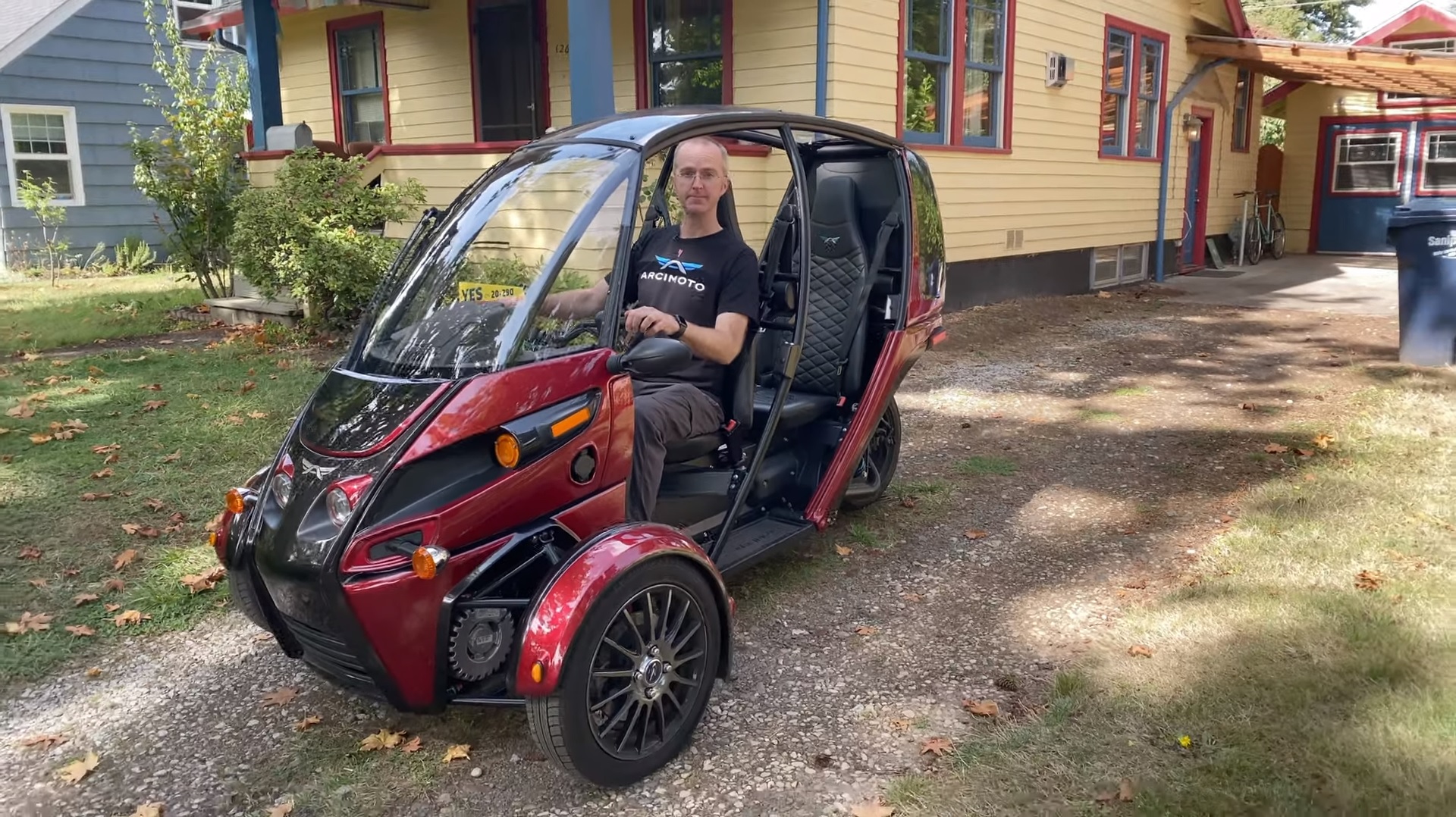 elon musk was reportedly the first to crash an arcimoto electric three wheeler