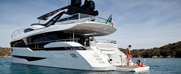 Hanaa is a custom luxury yacht based on the Ilumen 28 platform by Dominator Yachts