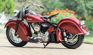 Engine on 1948 Indian Chief Fires Up for the First Time in a Decade, Ready for the Road