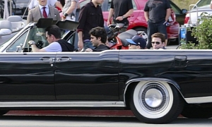 "Entourage" Stars Film for TV Show Driving a Lincoln Continental
