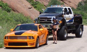 Epic: Ford SuperTruck Police Girl Pulls Over a Mustang
