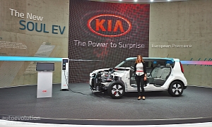 European Debut for Kia Soul EV at Geneva <span>· Live Photos</span>