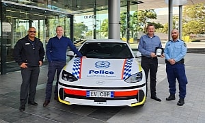 "EV COP" Hyundai Ioniq 6 Joins the Nepean Police Force