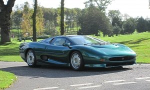 Ex-Sultan of Brunei Jaguar XJ220 to Be Auctioned Off