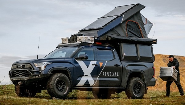 Expedition Overland wows SEMA with two overlanding projects