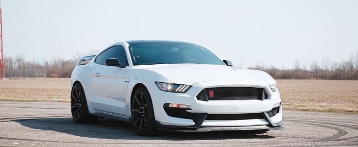 Ford Mustang Shelby GT350R extra review by Extra Throttle House 