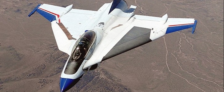 delta wing fighter aircraft