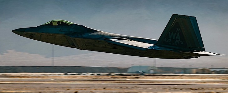 F-22 Raptor taking off