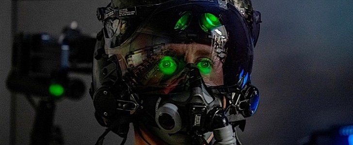 F-35 pilot helmet display