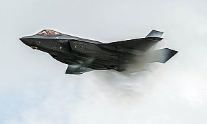 F-35 Lightning Has Doctor Strange Vibes, Looks Like It Sneaks In From the Multiverse