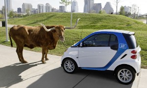F-Cell World Drive Meets car2go