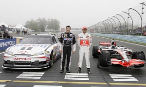 F1 and NASCAR Race Cars Swapped by Lewis Hamilton And Tony Stewart