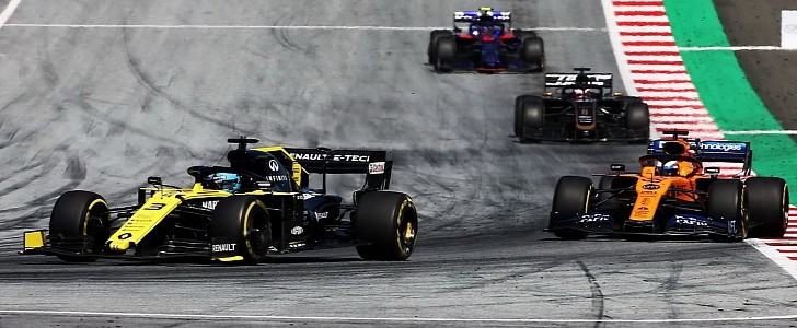Renault F1 Team out on the track