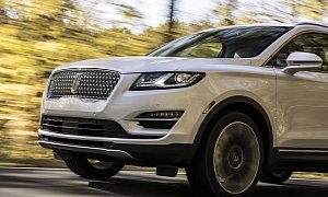 Facelifted 2019 Lincoln MKC Adopts Continental Grille