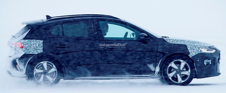 2022 Ford Focus Active prototype