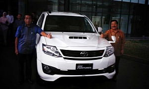 Facelifted Toyota Fortuner Launches in Indonesia <span>· Video</span>
