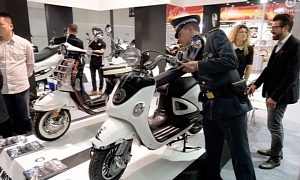 Fake Chinese Vespas Confiscated at EICMA. Again.
