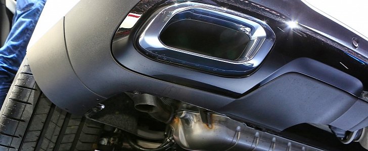 Fake Exhausts Invade 2018 Paris Motor Show and Mercedes Is the Biggest Offender