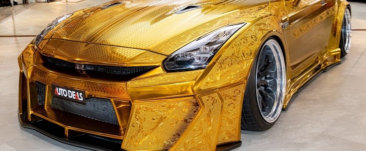 Famous "Engraved Gold" Nissan GT-R Widebody for Sale, Looks Like an Oppulant JDM Supercar