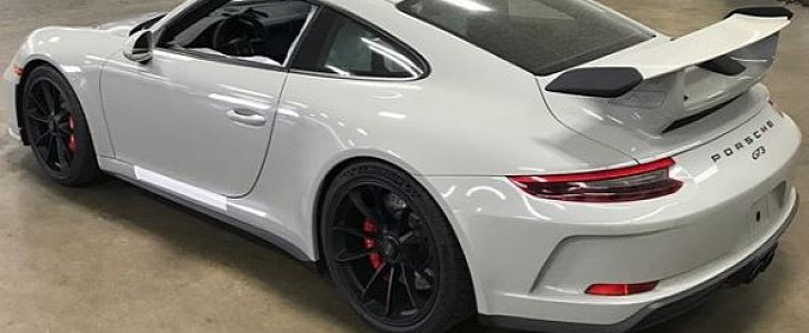 Fashion Grey 2018 Porsche 911 GT3
