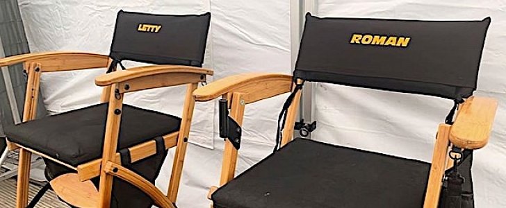 Cast chairs on the set of FF9