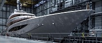 Feadship's Luxury Superyacht JUICE Leaves Its Shed for the First Time