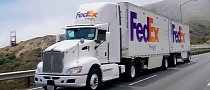 FedEx Driver Finds Toddler Under His Truck as He Delivers Packages