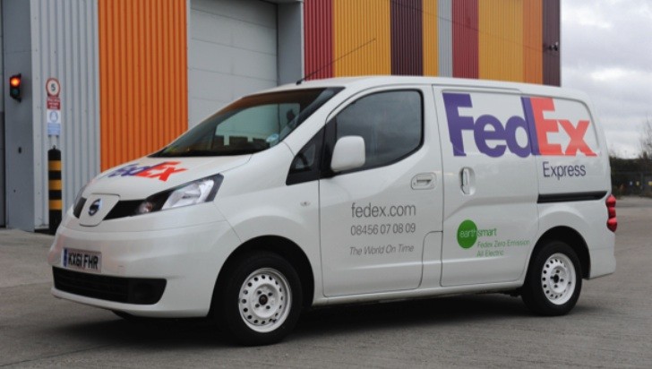 Electric NV200 in FedEx colors