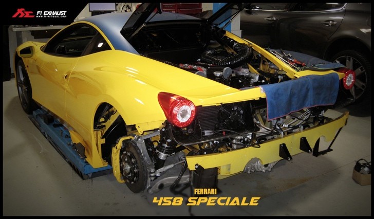 Ferrari 458 Speciale Stripping to Receive New Exhaust