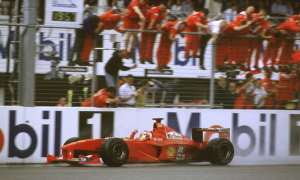 Ferrari Congratulate Barrichello for 300th Grand Prix in F1