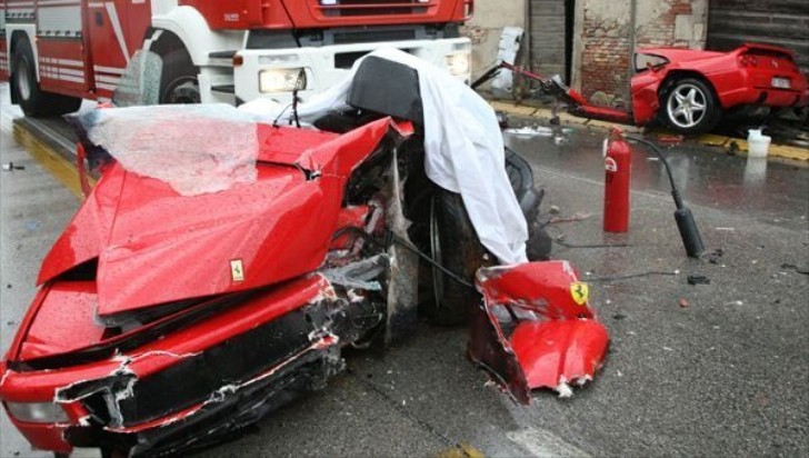 Ferrari F355 crash