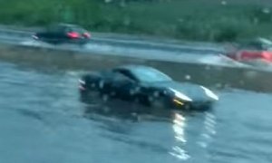 Ferrari Gets Stranded on Flooded New Jersey Highway, Jeep Plows Through