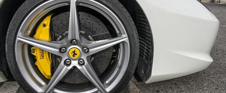 2012 Ferrari 458 Spider front wheel 