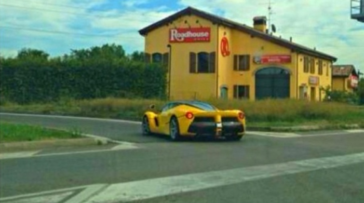 Ferrari LaFerrari in Yellow