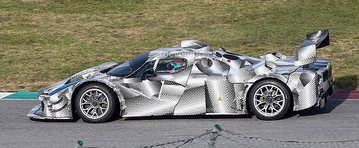 Ferrari LaFerrari prototype spied in 2014 with massive aero elements