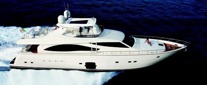 Ferretti Green Whisper motor yacht
