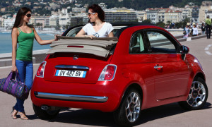 Fiat 500 Cabrio Will Drop Its Top in New York