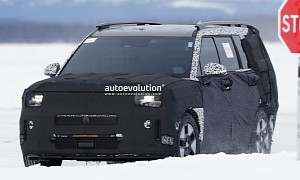 Fifth-Gen 2024 Hyundai Santa Fe Spied With Boxy Styling Looking Like a Smaller Palisade