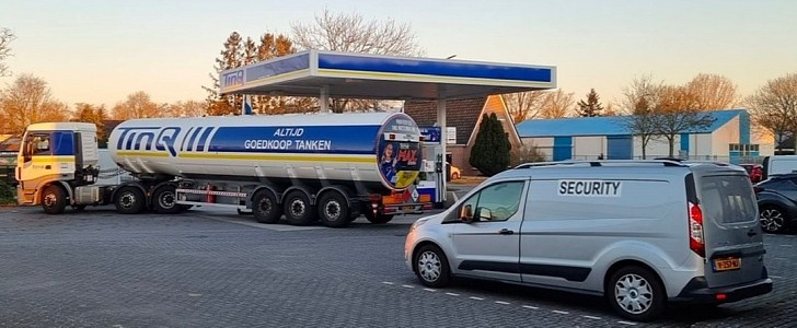Halved gas prices in this European filling station chain