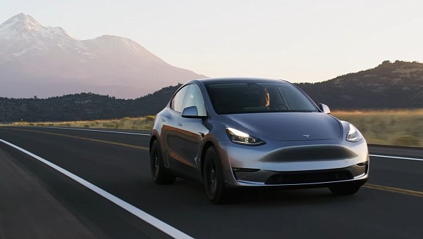 Tesla Model Y Finished in Quicksilver
