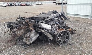 Fire-Damaged 2005 Ford GT Wreck Doesn’t Look Salvageable