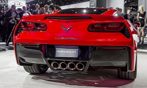 First 2014 Corvette Stingray Sold for $1.1 Million at Barrett-Jackson