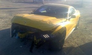 First 2015 Ford Mustang Crash Is Not a Pretty Sight