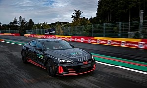 The 2021 RS e-tron GT Isn't Official Yet, But Here Are the First Reviews