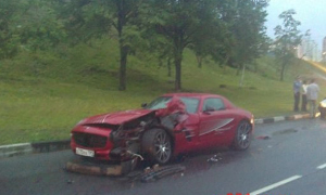 First Documented Crash of a SLS AMG