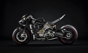 First Ducati Superleggera V4 Delivered, Just 499 More to Follow