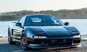 First-Gen Acura NSX Is an All Black Blast from the Past