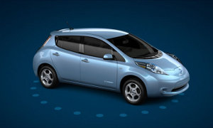 First Nissan Leaf Arrives in Hawaii