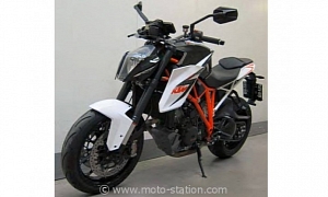 First Pictures of the 2014 KTM 1290 Super Duke R